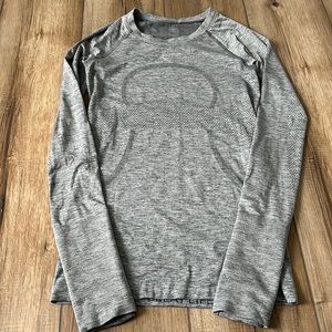 Lululemon Swiftly Tech Long Sleeve 2.0